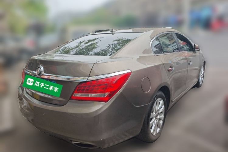 Used Buick LaCrosse 2013 2.4L SIDI Luxury Comfort Edition Rear Right 45 Deg