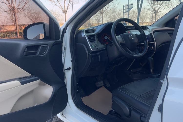 Used Honda City 2015 1.5L CVT Comfort Version
