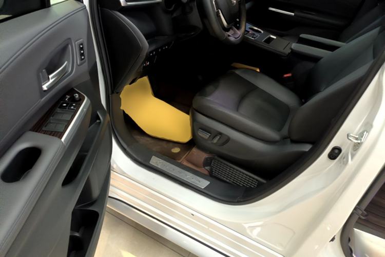 Used Toyota Granvia 2024 2.5L Hybrid Prestige PLUS Four-Wheel Drive Version
