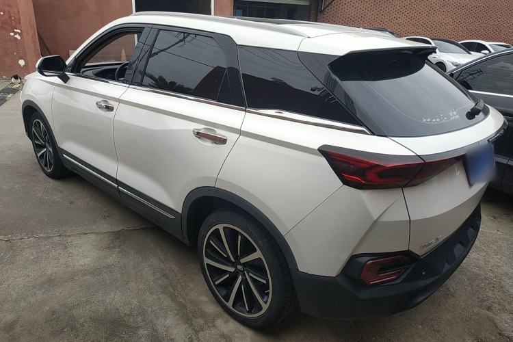 Used Bestune T77 2019 230 TID Automatic Prestige Version China V Emission Standard
