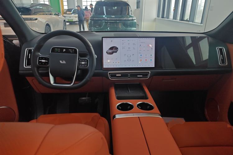 Used Li Auto L8 2024 Pro Model Center Console