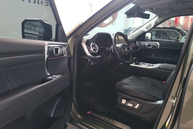 Used Tank 400 New Energy 2024 Hi4-T Off-Road Edition Driver Seat