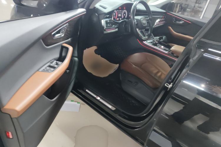 Used Audi Q8 2019 55 TFSI Luxury Dynamic Model