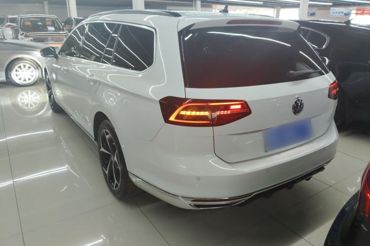 Used Volkswagen Variant 2016 380TSI Two-Wheel-Drive Style Edition Rear Left 45 Deg