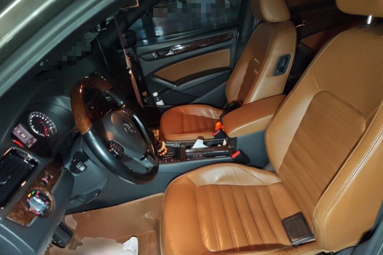 Used Volkswagen Passat 2011 3.0L V6 DSG Flagship Deluxe Edition Left Front Seat