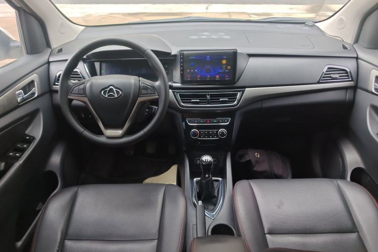 Used CHANGAN KAICHENG Oushang A600 2016 1.5L Manual Luxury 7-Seater Center Console