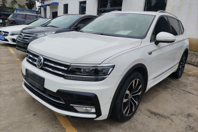 Used Volkswagen Tiguan L 2020 330TSI Automatic Two-Wheel Drive R-Line Flagship Version China VI Standard