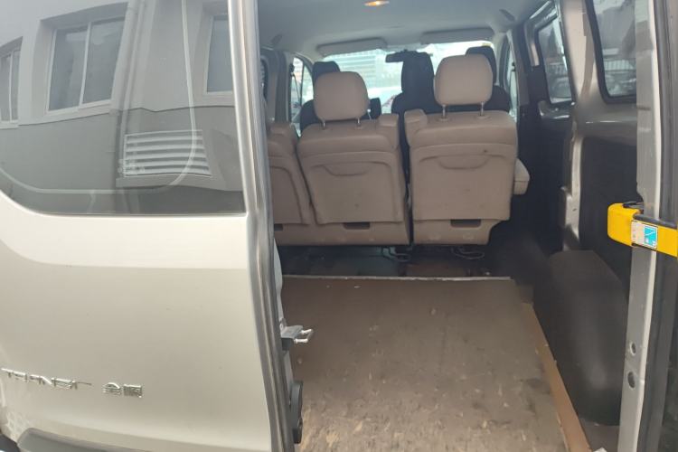 Used Ford Transit 2017 2.0T Diesel Multi-Purpose Commercial Vehicle Short Wheelbase Low Roof China V Standard
