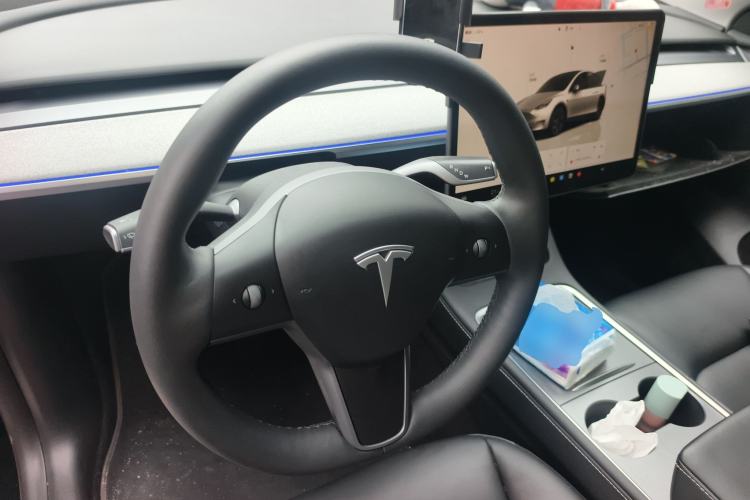 Used Tesla Model Y 2023 Rear-Wheel-Drive Version