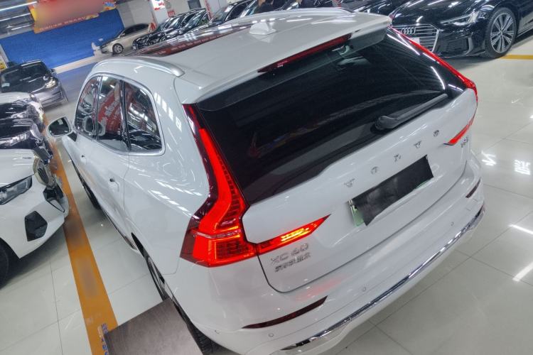 Used Volvo XC60 New Energy 2024 T8 Plug-in Hybrid Long-Range All-Wheel Drive Smart Luxury Edition Exterior 2