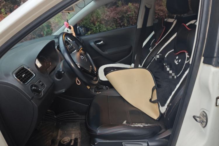 Used Volkswagen Polo 2016 1.6L Automatic Comfort Model Left Front Seat