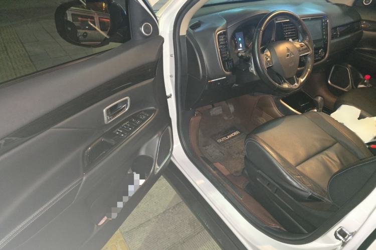 Used Mitsubishi Outlander 2018 2.4L 4x4 Elite Edition 5 Seats