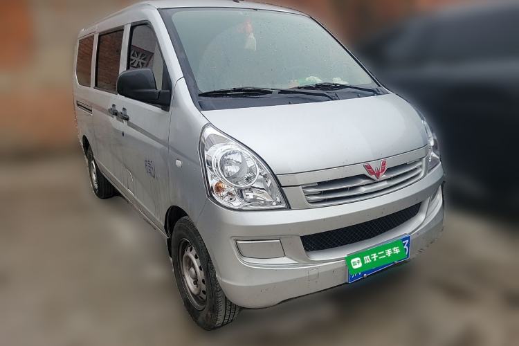 Used Wuling Rongguang S 2023 1.5L Base Version 5/7 Seats Front Right 45 Deg