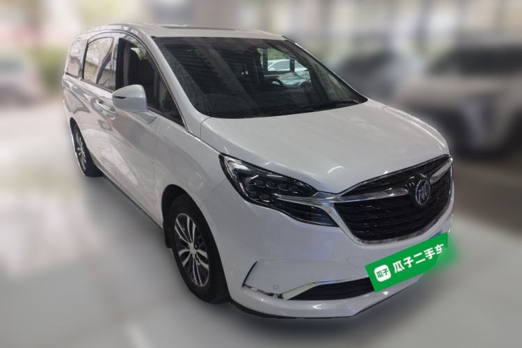 Used Buick GL8 2022 ES Landtrek 653T Luxury Edition Front Right 45 Deg