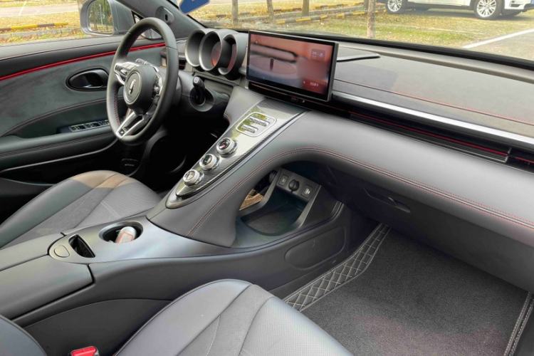 Used ORA Lightning Cat 2024 Dark Night Edition 555km Prestige Version Interior 9