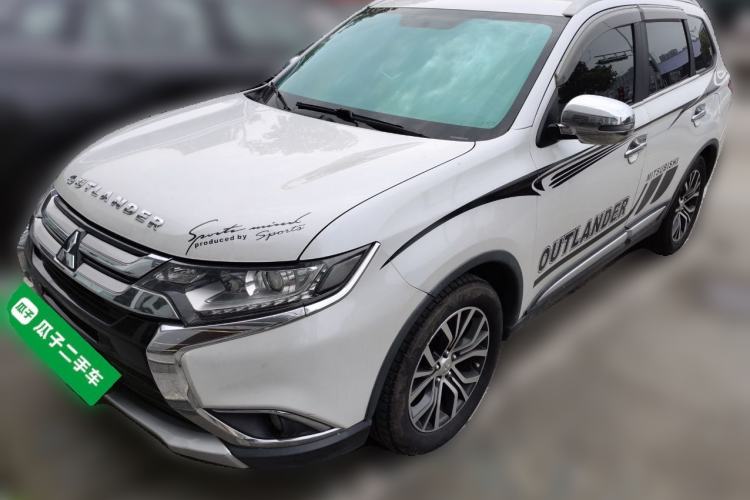 Used Mitsubishi Outlander 2017 2.0L Two-Wheel Drive Glory Edition 5 Seats