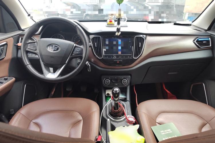 Used FAW Senya R7 2017 1.6L Manual Luxury Model
