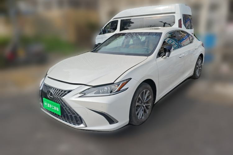 Used Lexus ES 2023 200 Excellence Edition