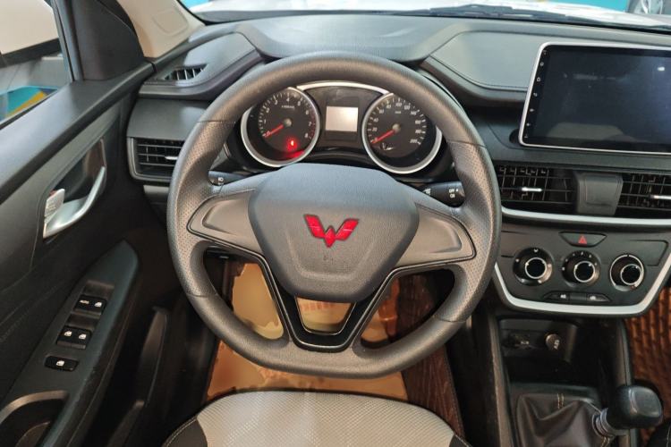 Used Wuling Hongguang S3 2019 1.5L Manual Standard Version China VI Standard
