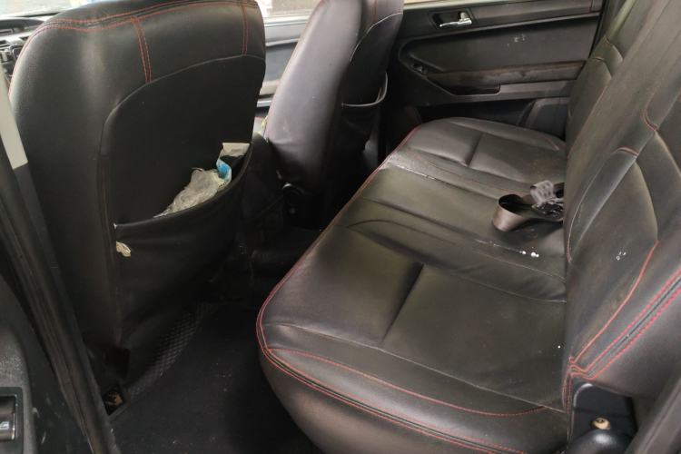 Used Foton Tunland 2017 2.8T E-Series Diesel Two-Wheel Drive Comfort Version with Low Cargo Bed and Long Cabin Meeting China V Emission Standards
