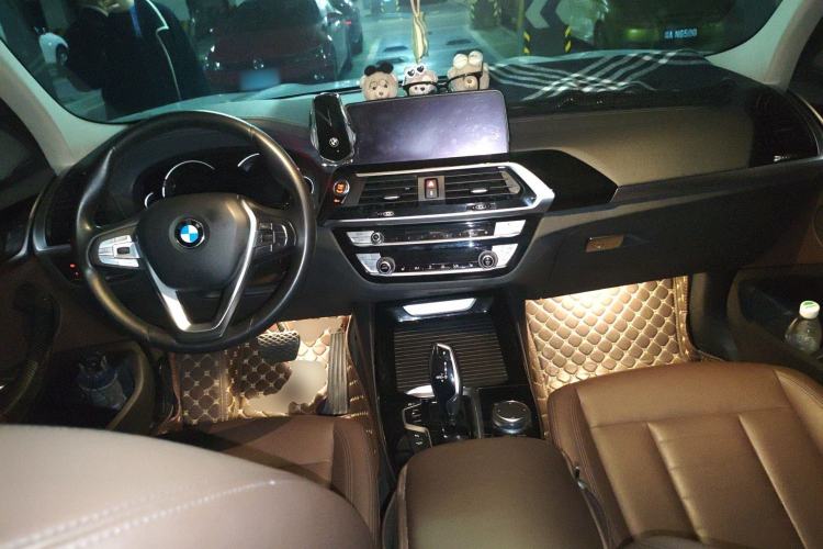 Used BMW X3 2018 xDrive25i Luxury Package China V Center Console