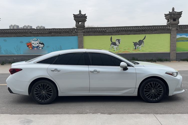 Used Toyota Avalon 2019 2.0L XLE Premium Edition China VI Exterior 2