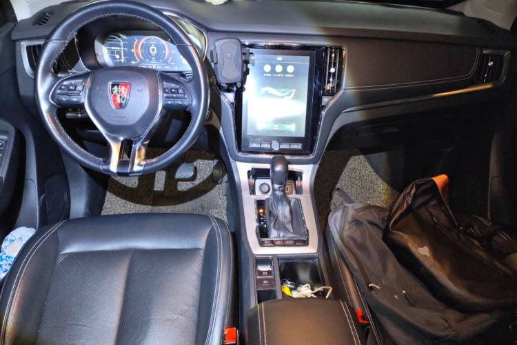 Used Roewe RX5 New Energy 2017 eRX5 50T Hybrid Connected Prestige Flagship Edition
