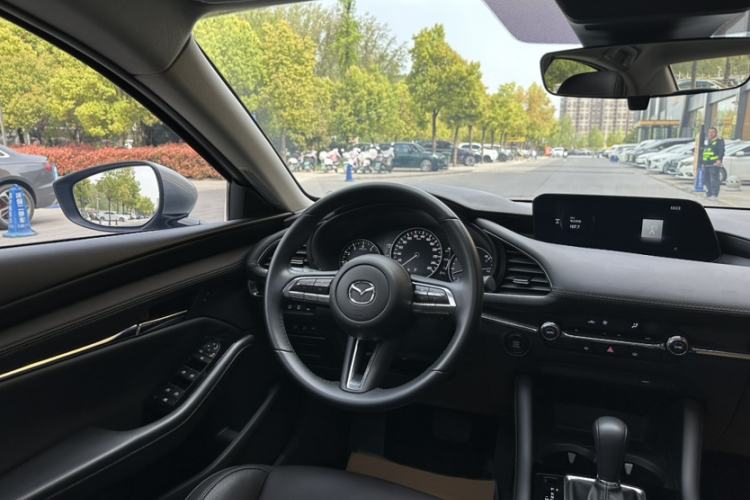 Used Mazda 3 Axela 2021 2.0L Automatic Zhi Rui Edition
