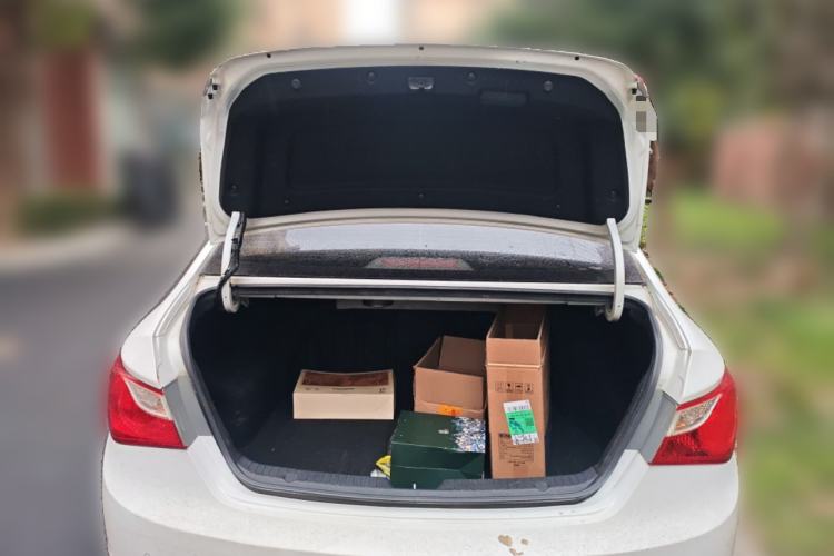 Used Hyundai Sonata 2015 Classic 2.4L Automatic Luxury Version China V Standard