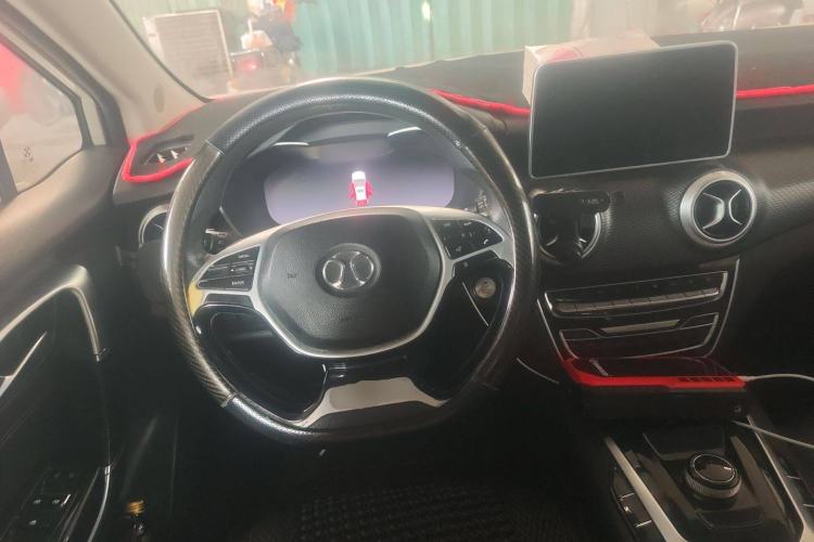 Used BAIC Beijing EU5 2018 R500 Smart Wind Edition
