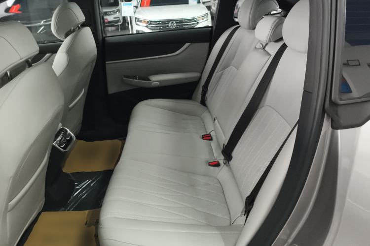 Used CHANGAN NEVO A07 2025 Blue Whale Range-Extending Version 230 Flagship Model
