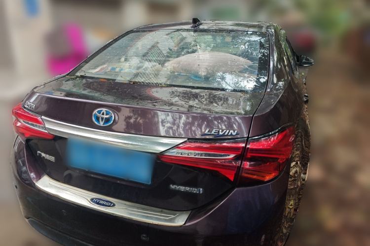 Used Toyota Levin 2016 Dual-Engine 1.8H GS E-CVT Elite Model with Sunroof
