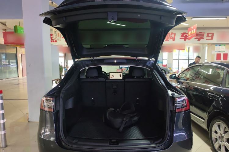 Used Tesla Model Y 2024 Rear-Wheel-Drive Version Trunk