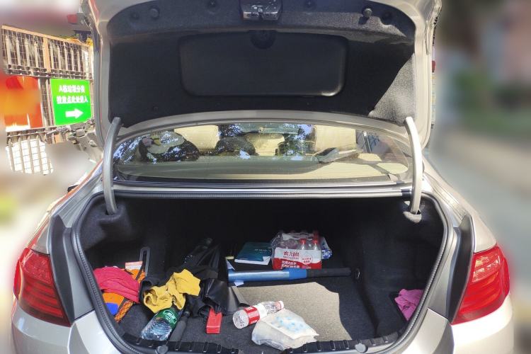 Used BMW 5 Series 2014 520Li Elegant Model
