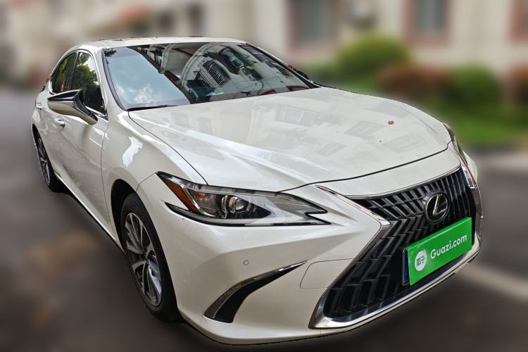 Used Lexus ES 2022 200 Excellence Edition
