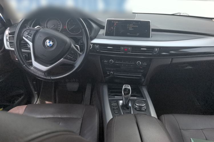 Used BMW X5  Center Console