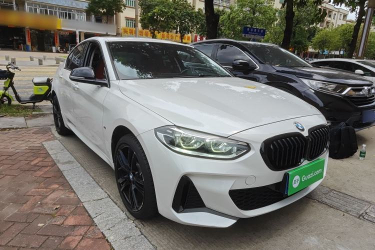 Used BMW 1 Series 2021 125i M Sport Night Edition Front Right 45 Deg