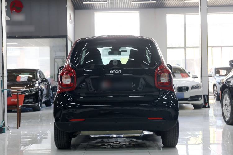 Used smart fortwo 2016 0.9T 66kW Hardtop Pioneer Edition