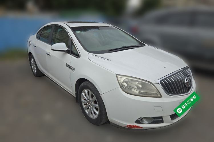 Used Buick GT 2013 GT 1.6L Automatic Fashion Edition Front Right 45 Deg