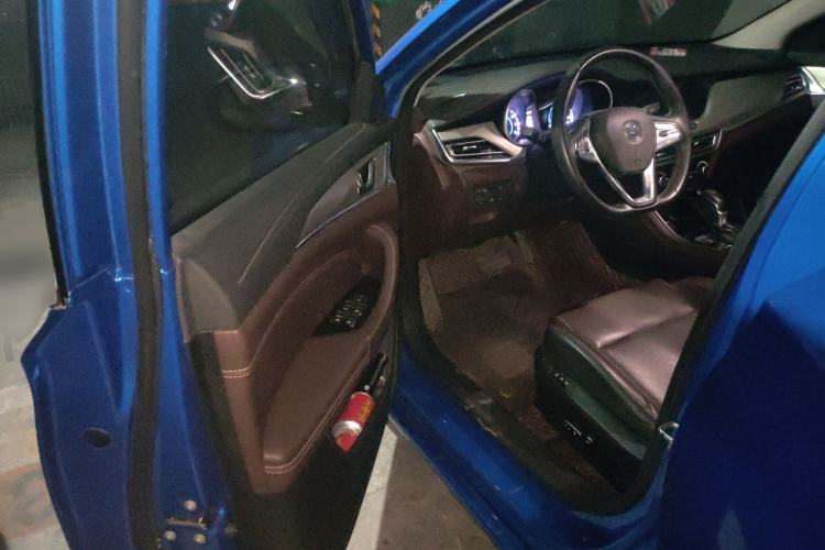 Used CHANGAN Eado 2018 High-Energy Edition 1.6L GDI Automatic Pioneer Model China V Standard
