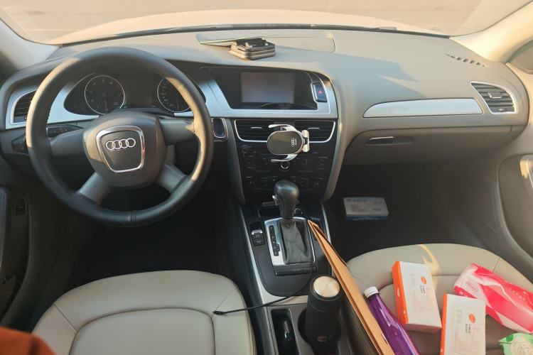 Used Audi A4L 2010 1.8 TFSI Comfort Model
