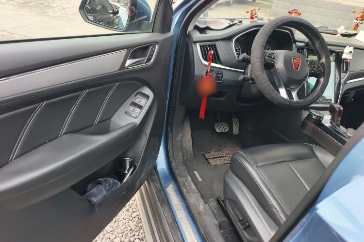 Used Roewe RX5 2016 20T Two-Wheel Drive Automatic Internet Smart Edition Driver Seat