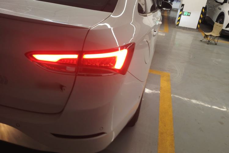 Used Buick GT 2019 18T Automatic Connected Flagship Version China V Standard Right Rear Taillight