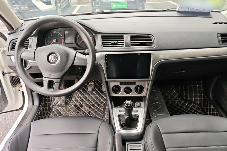 Used Volkswagen Lavida 2013 Revised Classic 1.6L Manual Fashion Edition
