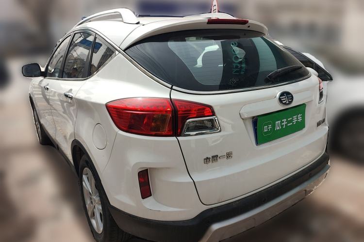 Used Bestune X80 2016 2.0L manual Comfort trim level
