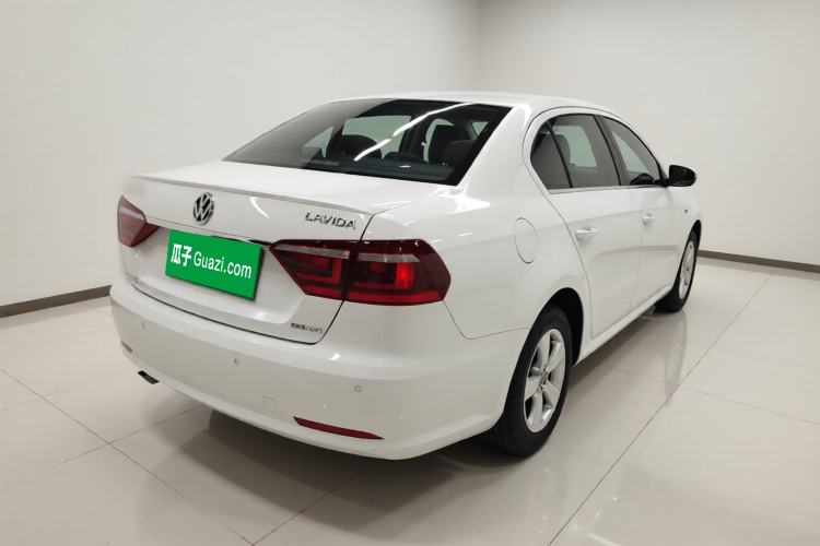 Used Volkswagen Lavida 2014 1.4 TSI DSG BlueMotion Technology Version