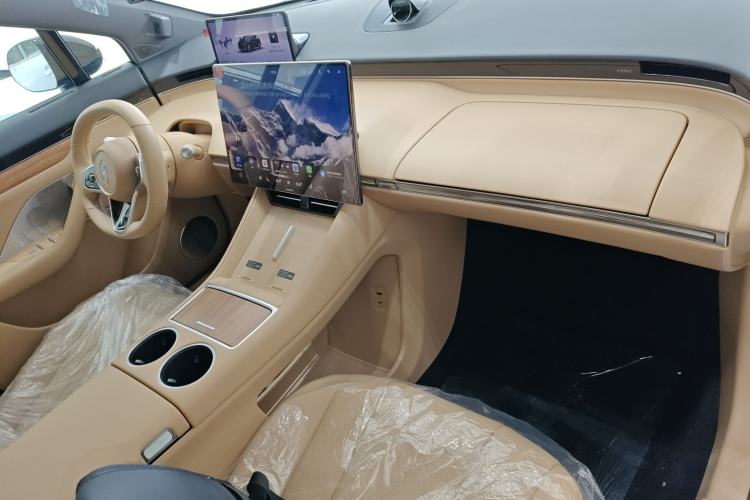 Used Hima Luxeed R7 2026 Model Range-Extending Max
