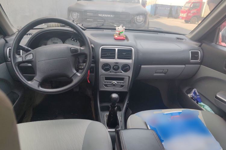 Used Suzuki Lingyang 2012 1.3L Comfort Version Center Console