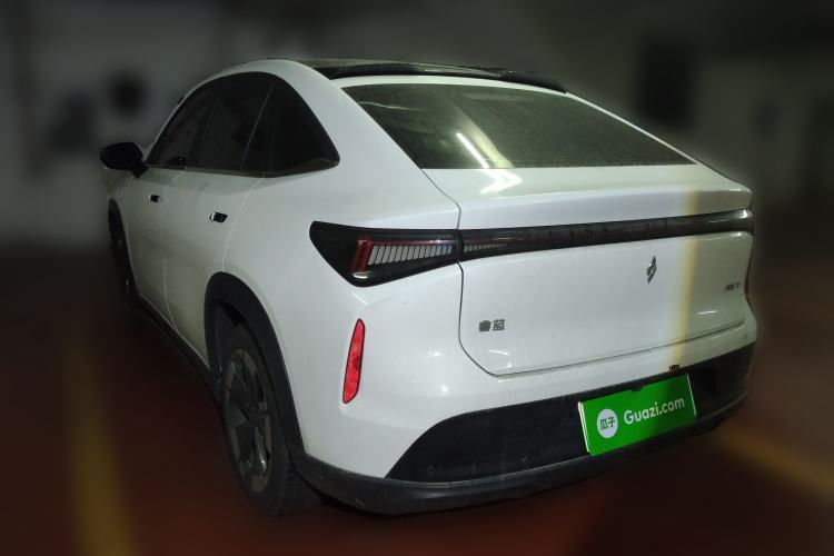 Used Livan 7 2024 450km Executive Version
