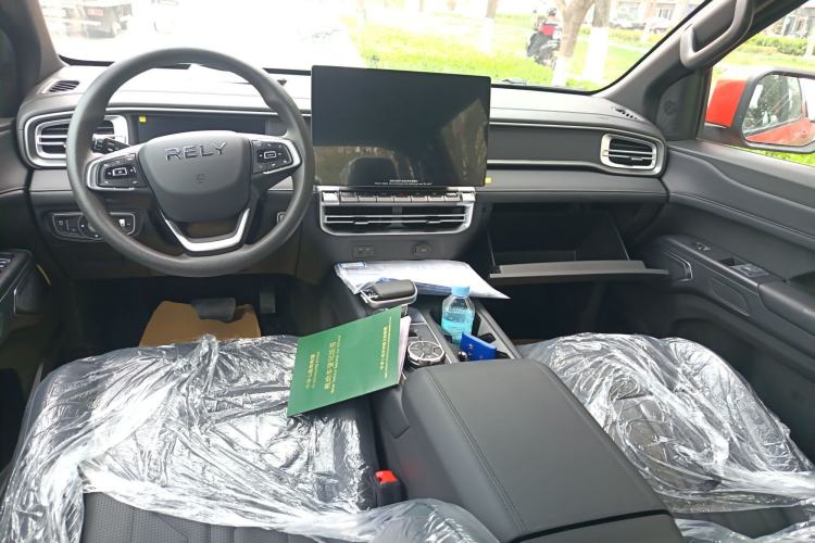 Used RELY Venucia R08 2025 Model 2.3T 8AT 4WD Diesel Standard Box Trail Edition Center Console